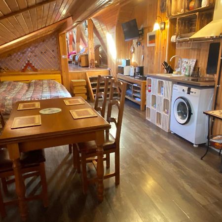Wooden Attic Daire Braşov Dış mekan fotoğraf