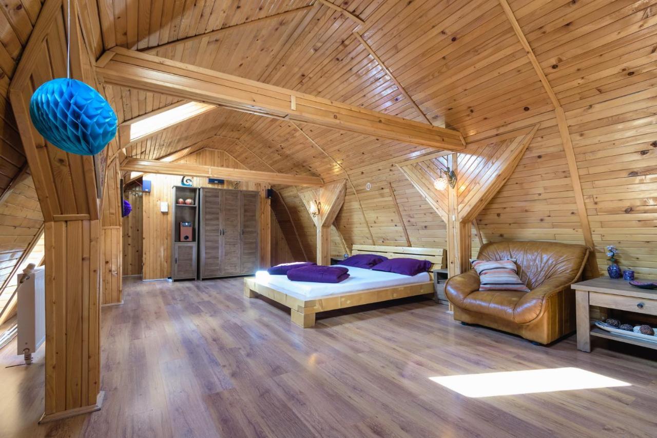 Wooden Attic Daire Braşov Dış mekan fotoğraf